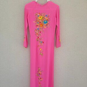 Ao Dai Woman's Pink Sheer Embordered Vietnamese Dress With Pants Sz Small
